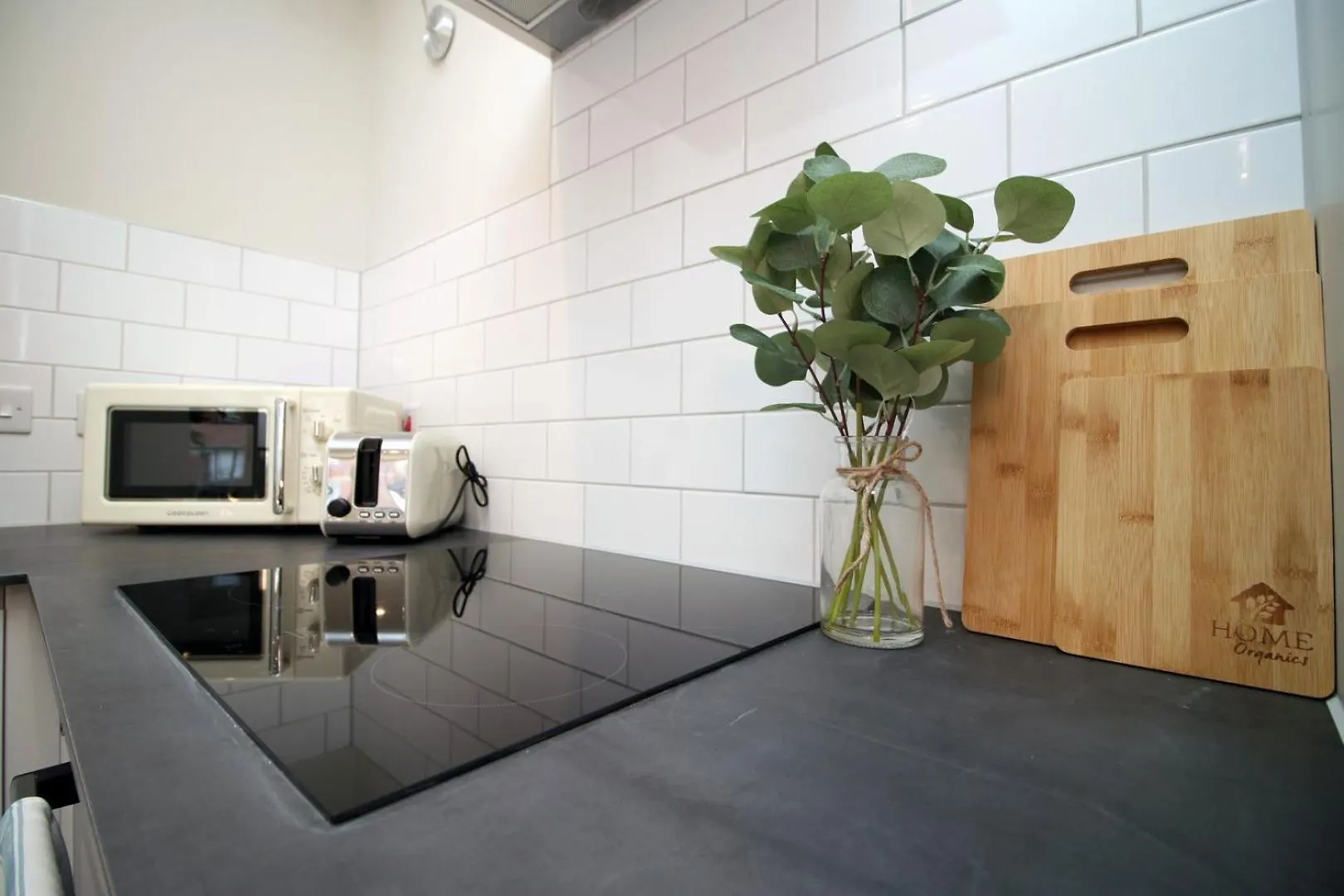 Casa 4 - 2 Bedroom Apartment With Balcony And Parking カーディフ