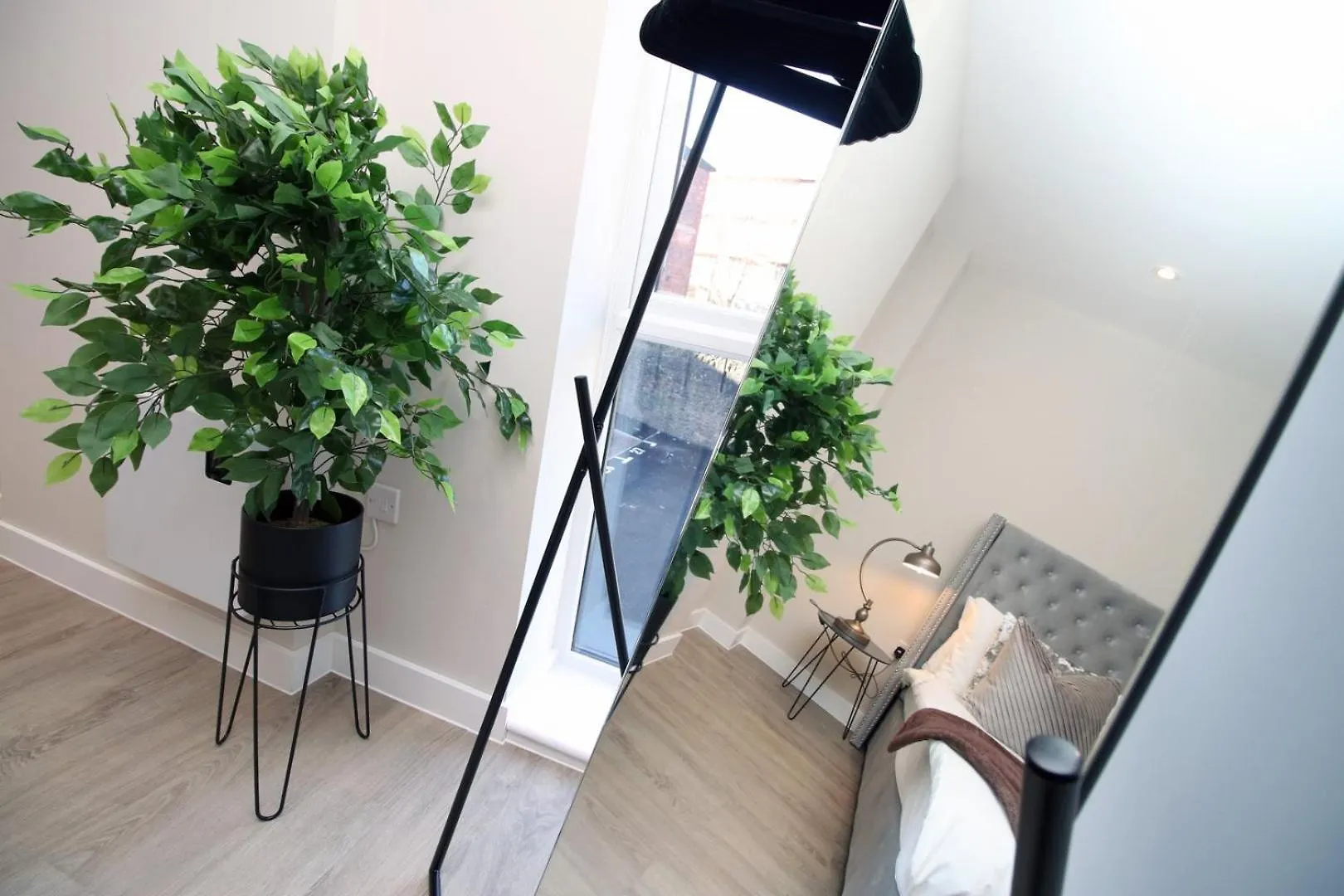 Casa 4 - 2 Bedroom Apartment With Balcony And Parking カーディフ